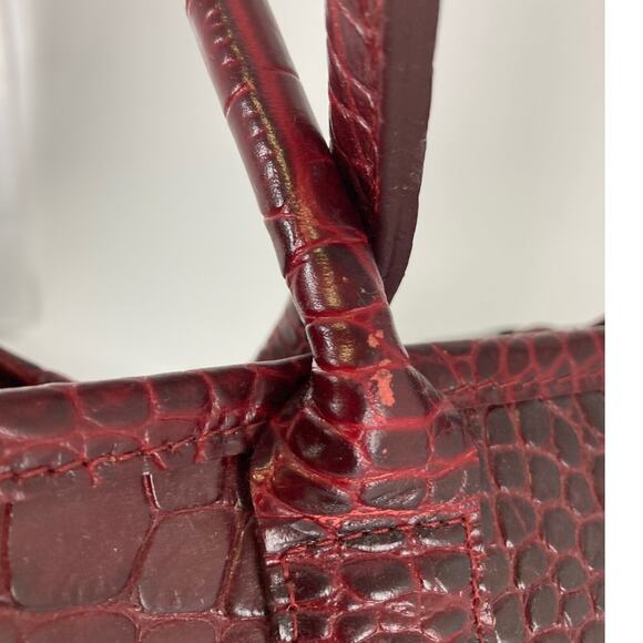 LONGCHAMP LARGE BURGNADY CROC EMBOSSED PRINT SHOULDER BAG - Picture 4 of 16